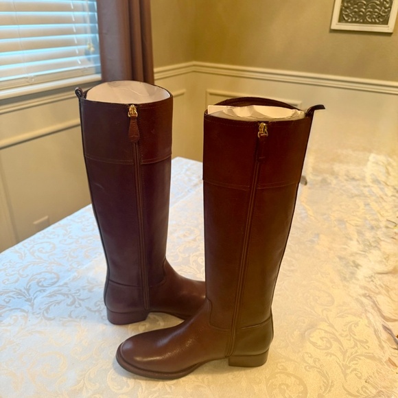 Tory Burch Kiernan boot  New with out Box Size 7.5 - Picture 4 of 11